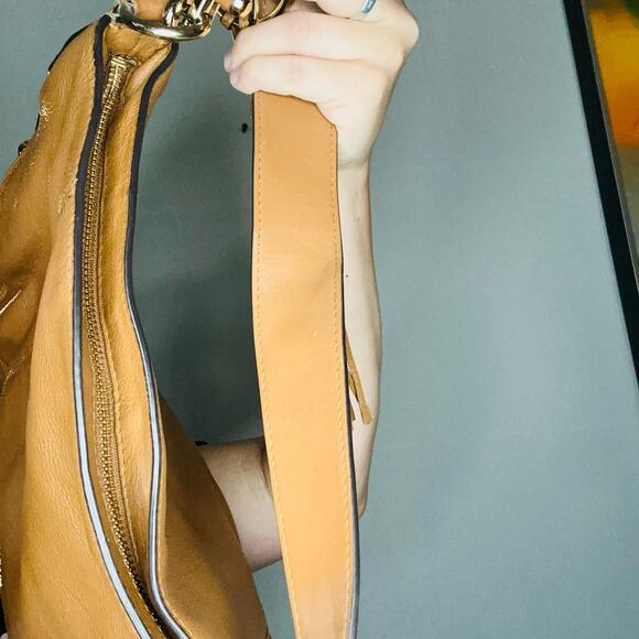 MICHAEL KORS Julia Medium Leather Acorn Tan Shoulder Handbag Purse - Picture 6 of 14